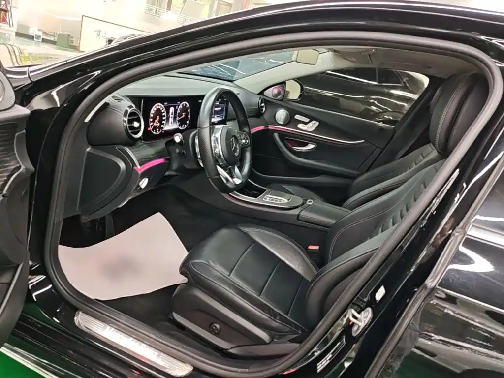 Mercedes-Benz E-Class — миниатюра 15