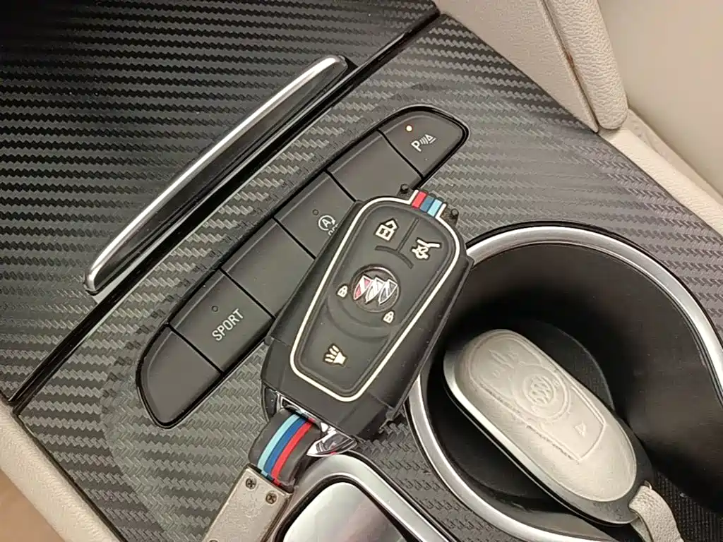 Buick Regal — миниатюра 9