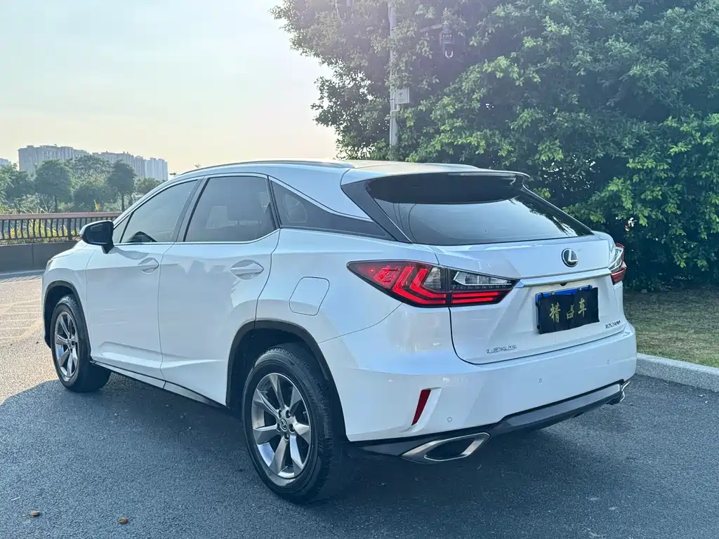 Lexus RX — миниатюра 4