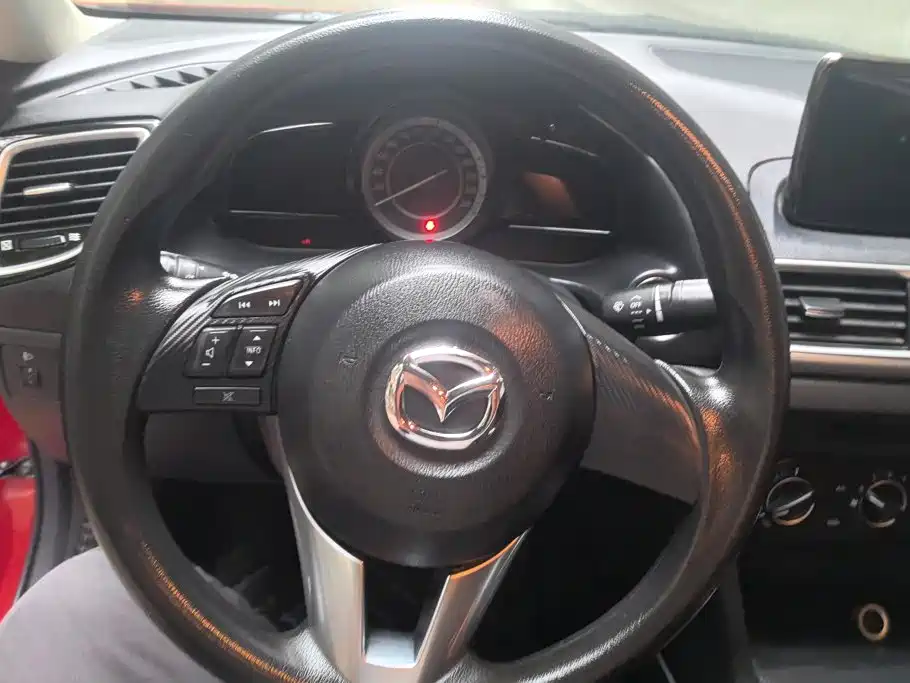 Mazda 3 Axela — миниатюра 15