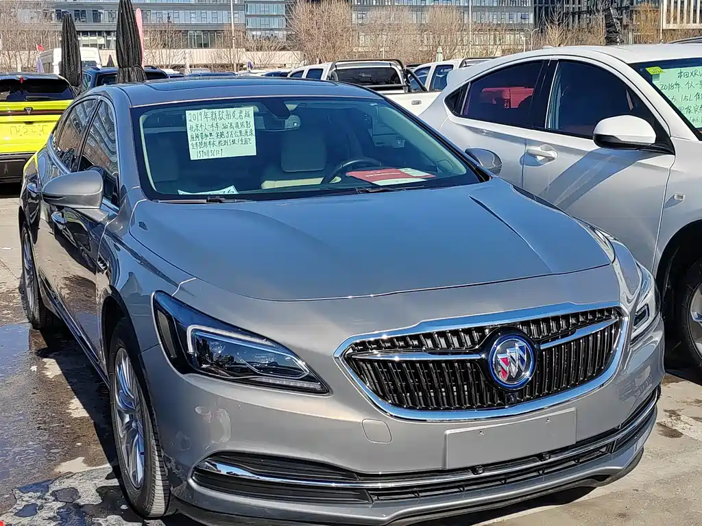 BUICK LACROSSE
