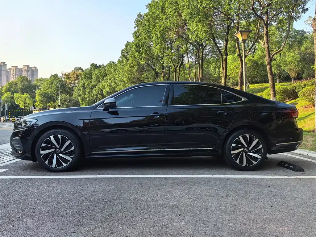 Volkswagen Passat — миниатюра 9
