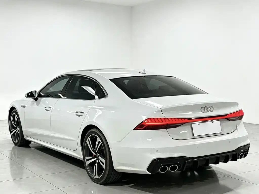 Audi A7L — миниатюра 11