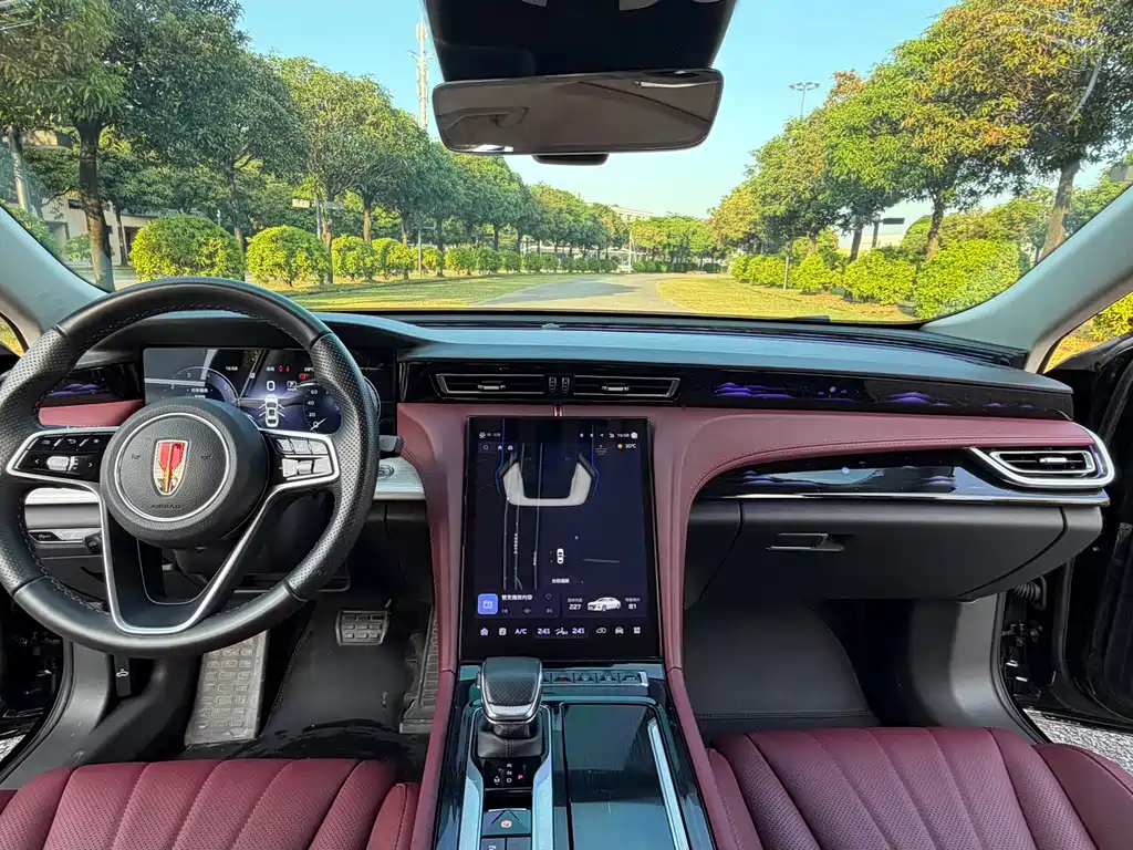 Hongqi Hongqi H5 — миниатюра 8