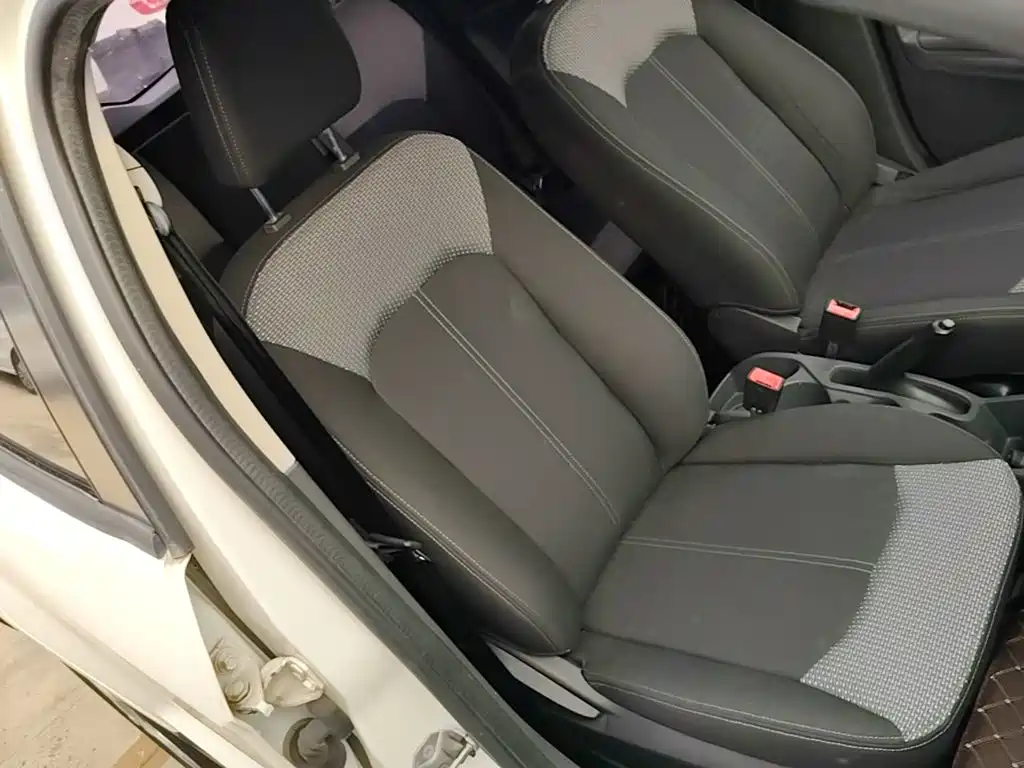 Ford Ecosport — миниатюра 25