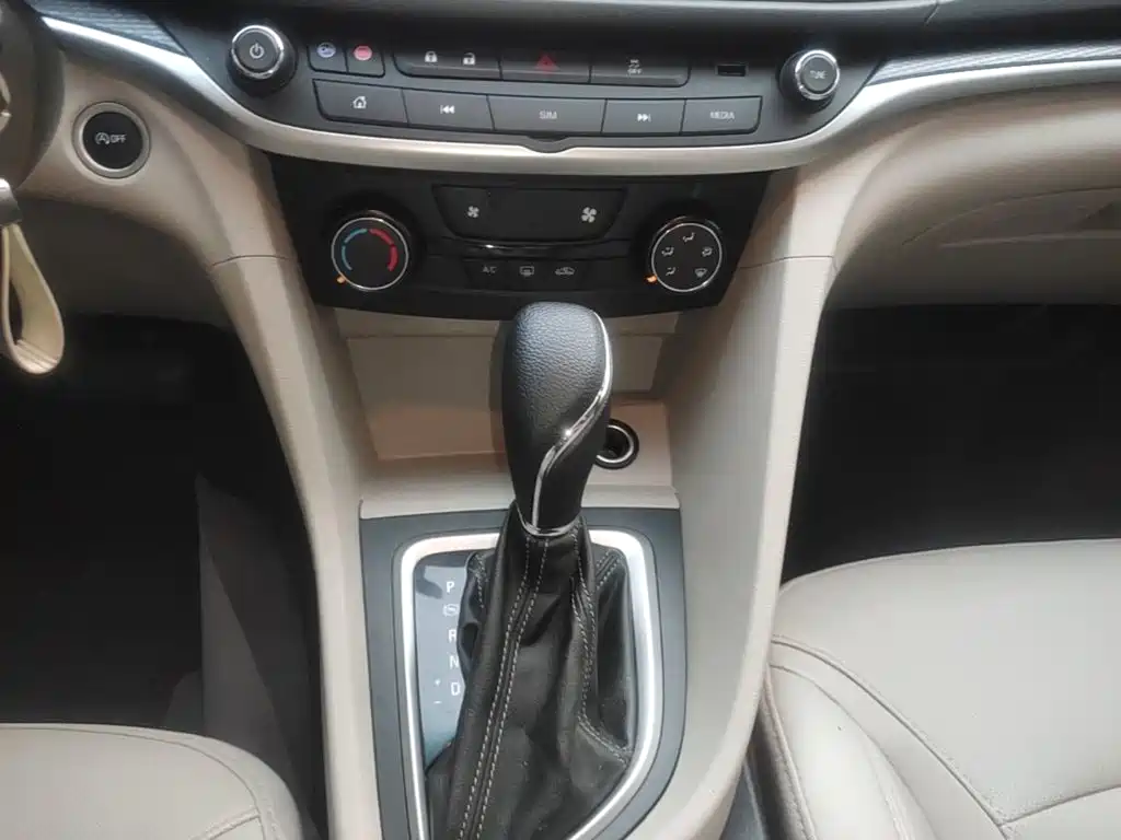 Buick Excelle — миниатюра 14