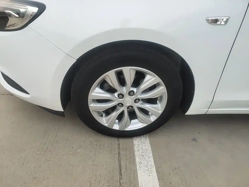 Buick Excelle — миниатюра 23
