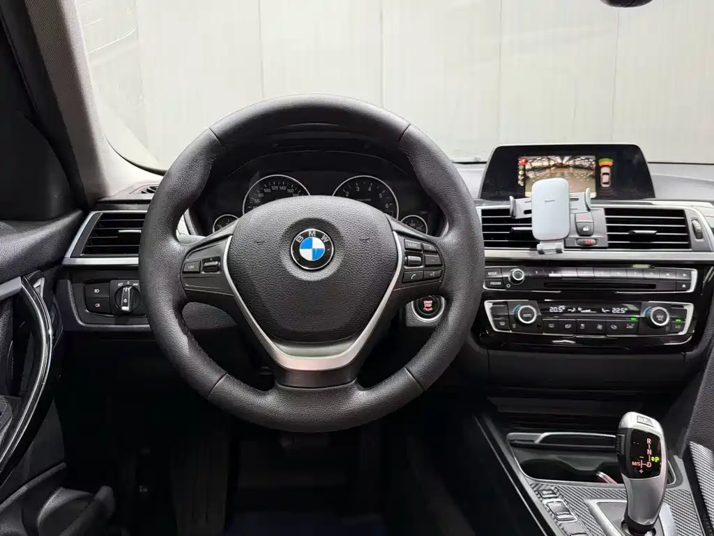 BMW 3 Series — миниатюра 5