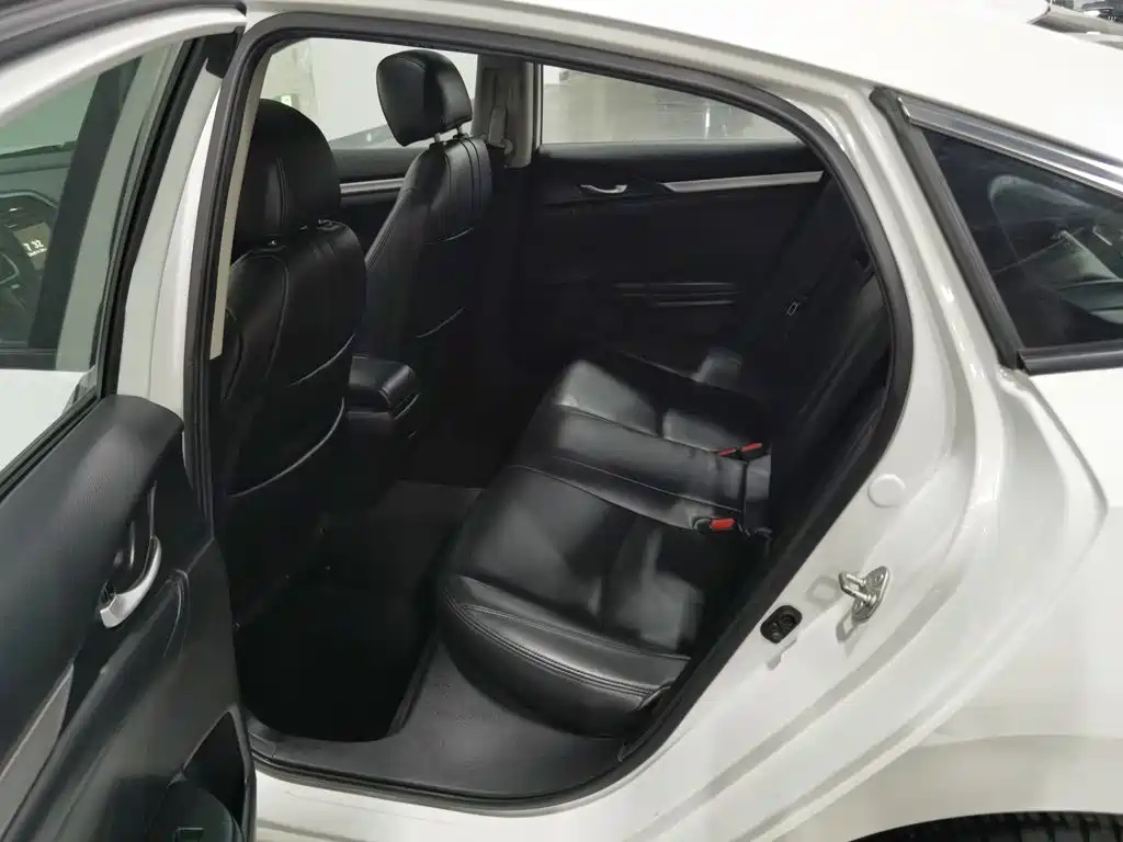 Honda Civic — миниатюра 15