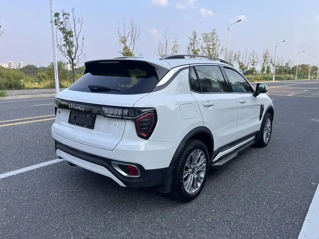 Lynk & Co 01 — миниатюра 9