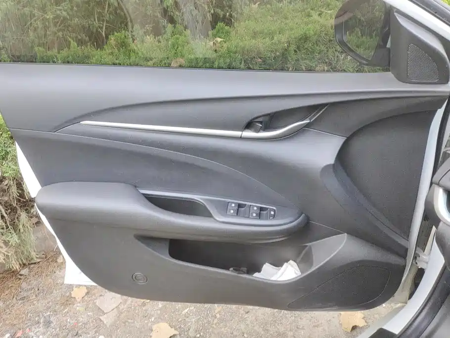 Buick Excelle — миниатюра 7