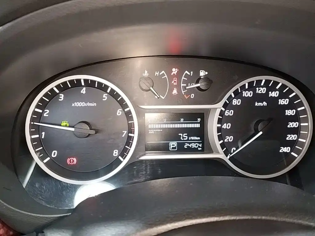 Nissan Bluebird — миниатюра 12