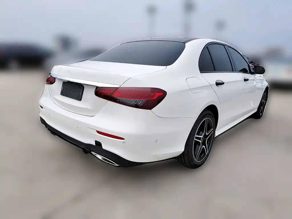 Mercedes-Benz E-Class (Import) — миниатюра 10