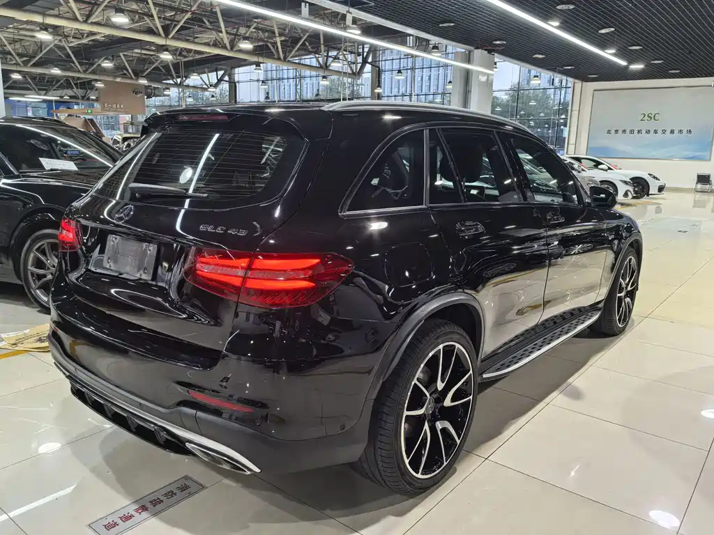 Mercedes-Benz GLC AMG — миниатюра 18