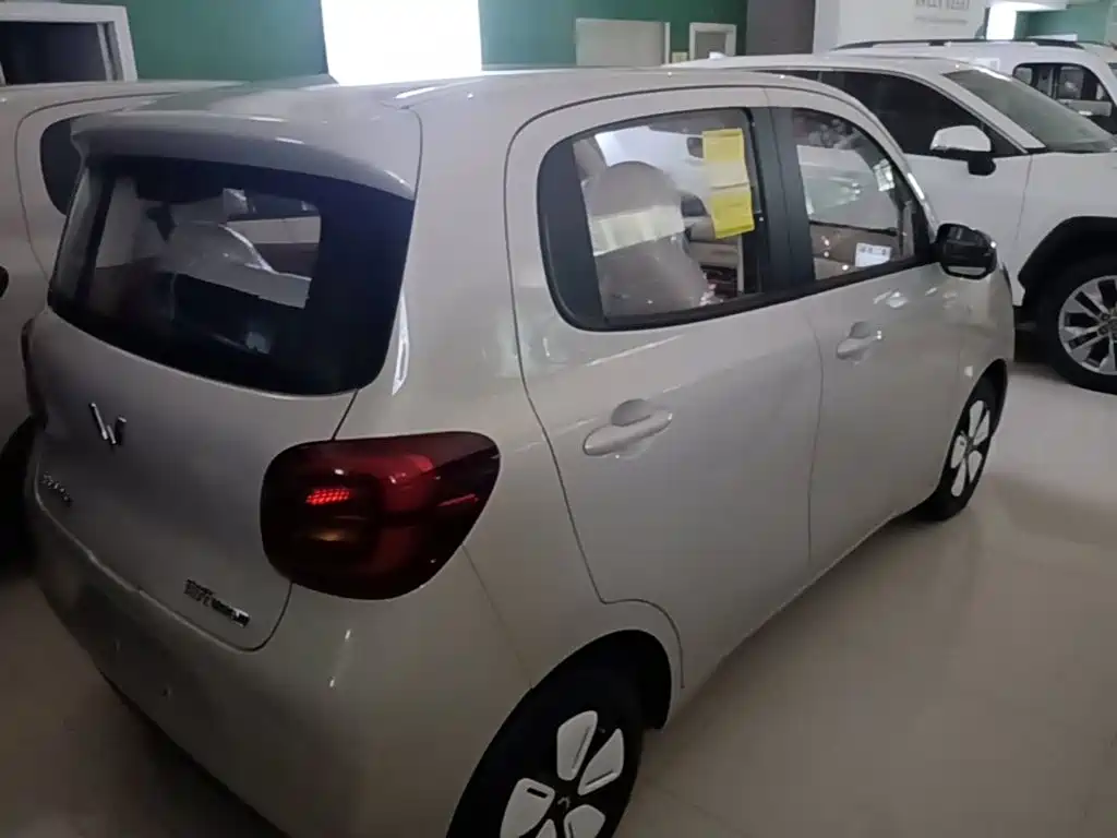 Wuling MINIEV — миниатюра 7