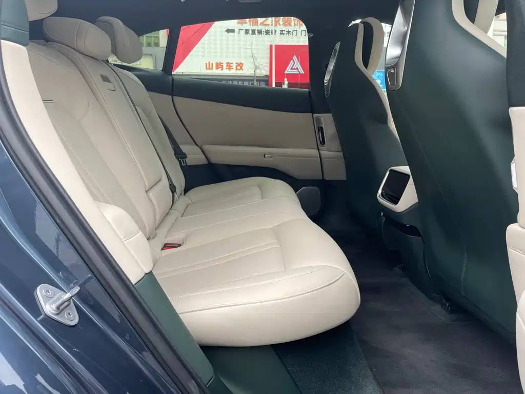 XIAOMI CAR XIAOMI YU7