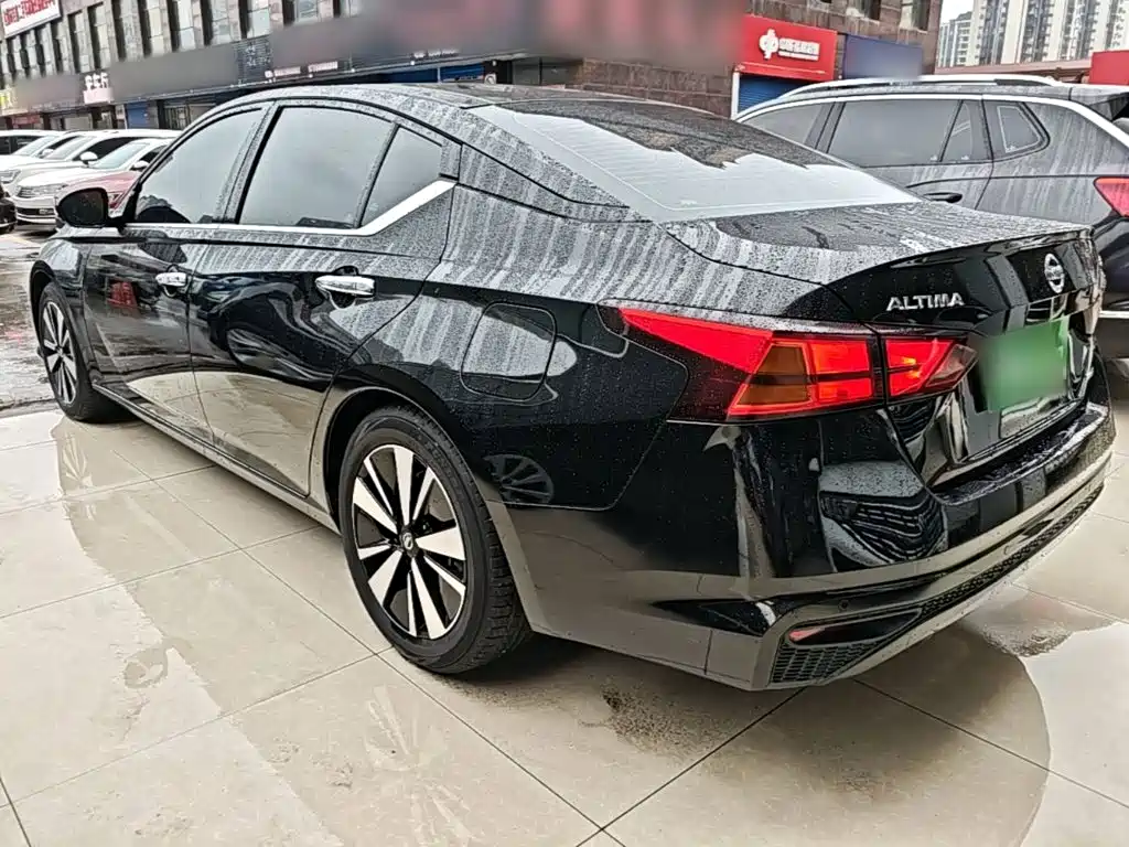 Nissan Teana — миниатюра 5
