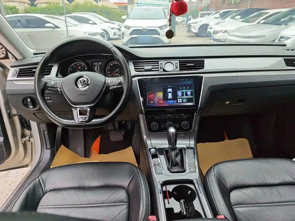 Volkswagen Passat — миниатюра 10