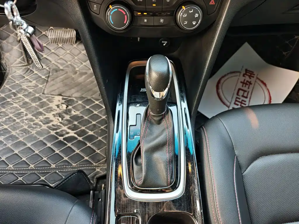Chevrolet Monza — миниатюра 14