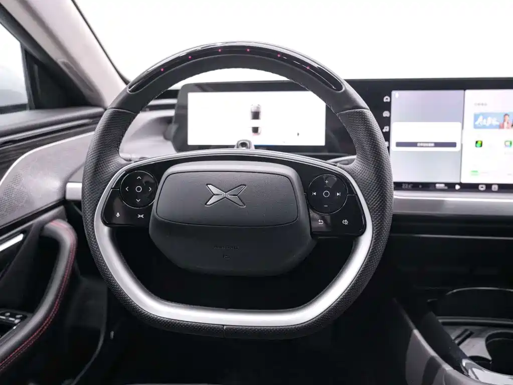 XPeng P7 — миниатюра 10