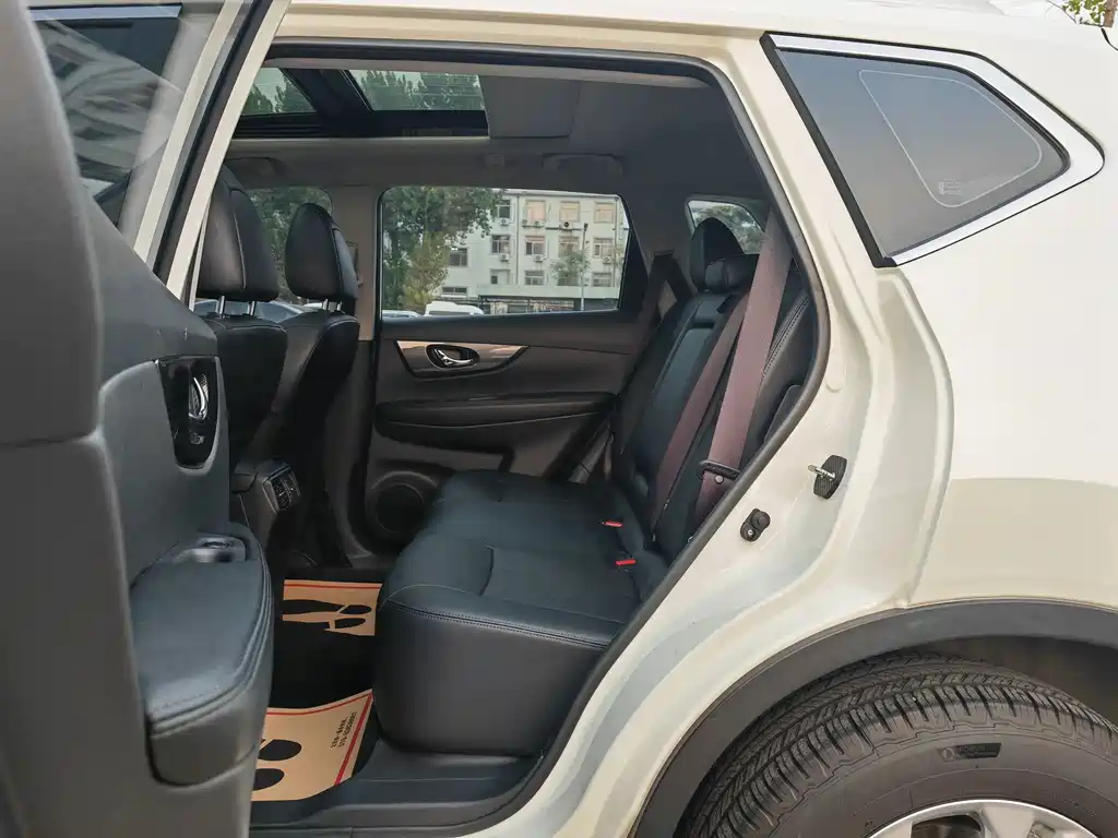 Nissan X-Trail — миниатюра 13