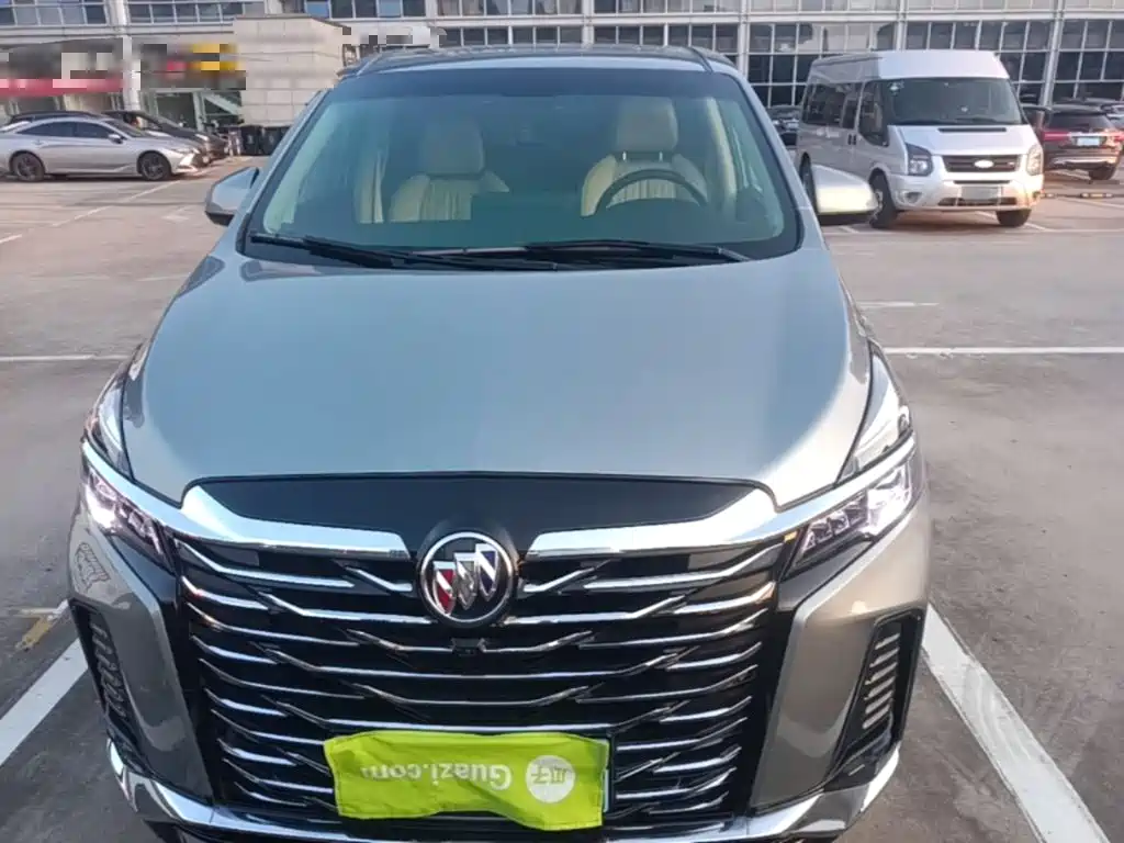 Buick GL8 — миниатюра 3