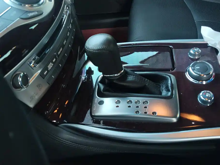 Infiniti Q70 — миниатюра 16
