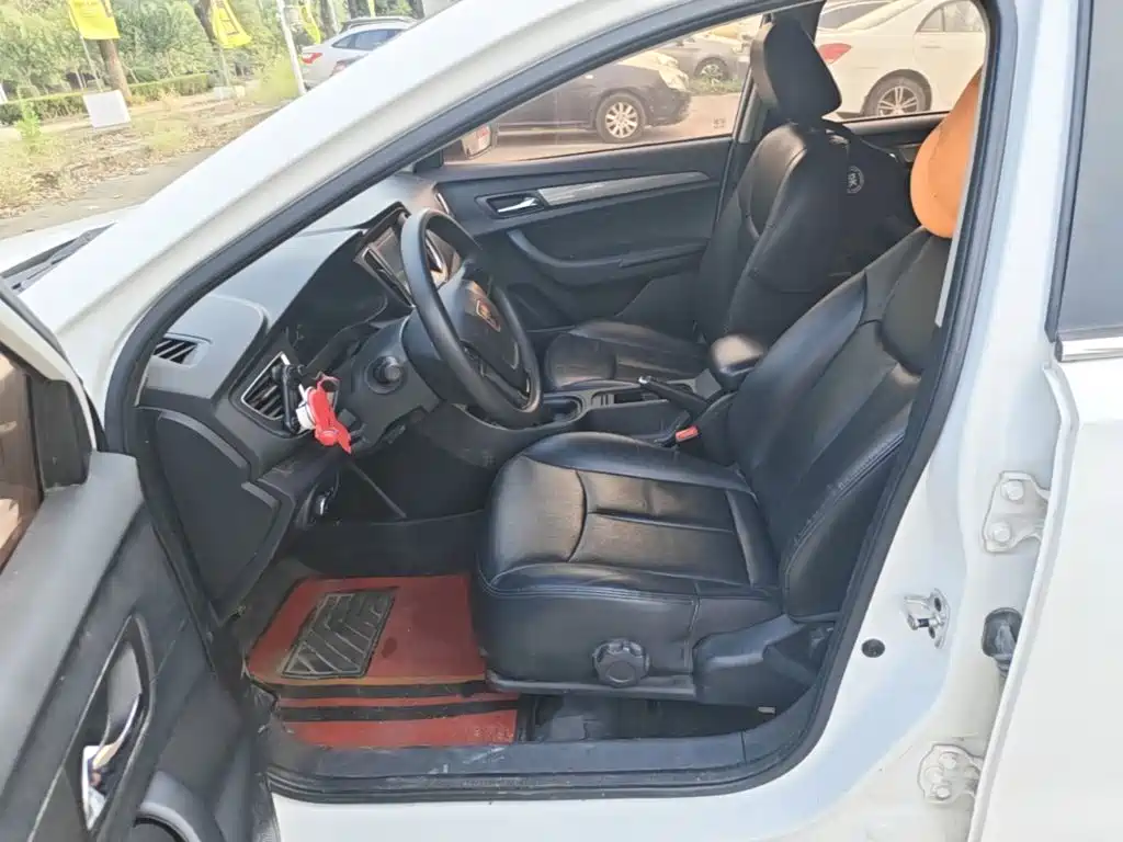 Roewe 360 — миниатюра 15