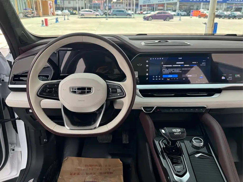 Geely Xingyue L — миниатюра 15