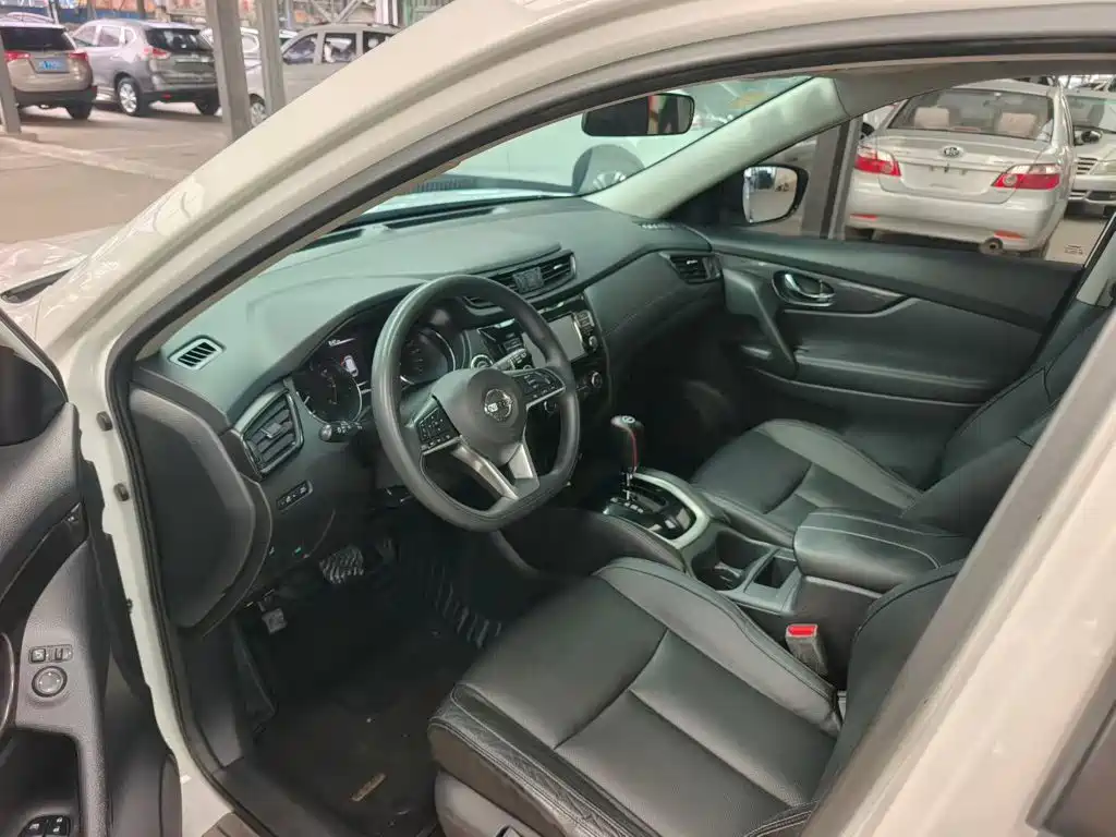 Nissan X-Trail — миниатюра 14