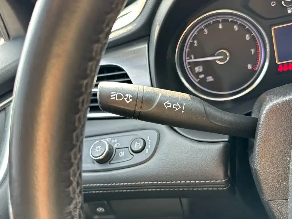 Buick LaCrosse — миниатюра 24