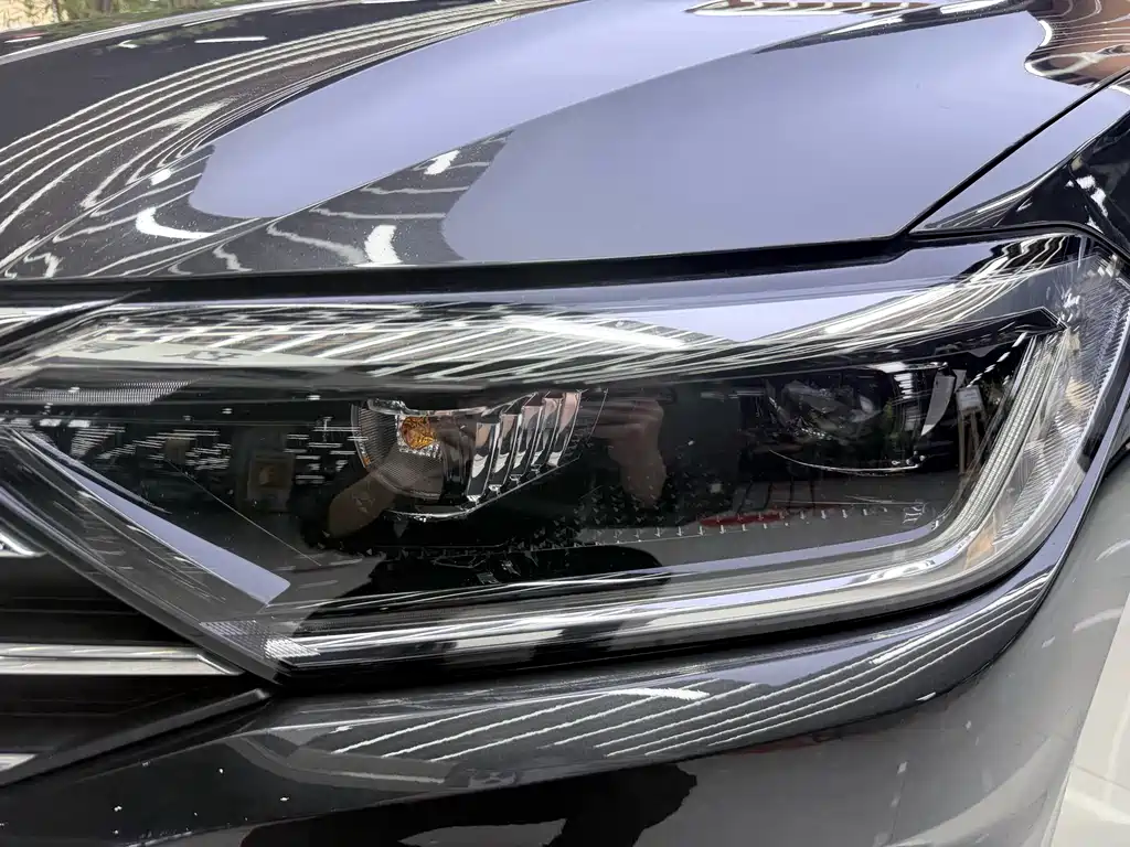 Volkswagen Sagitar — миниатюра 20