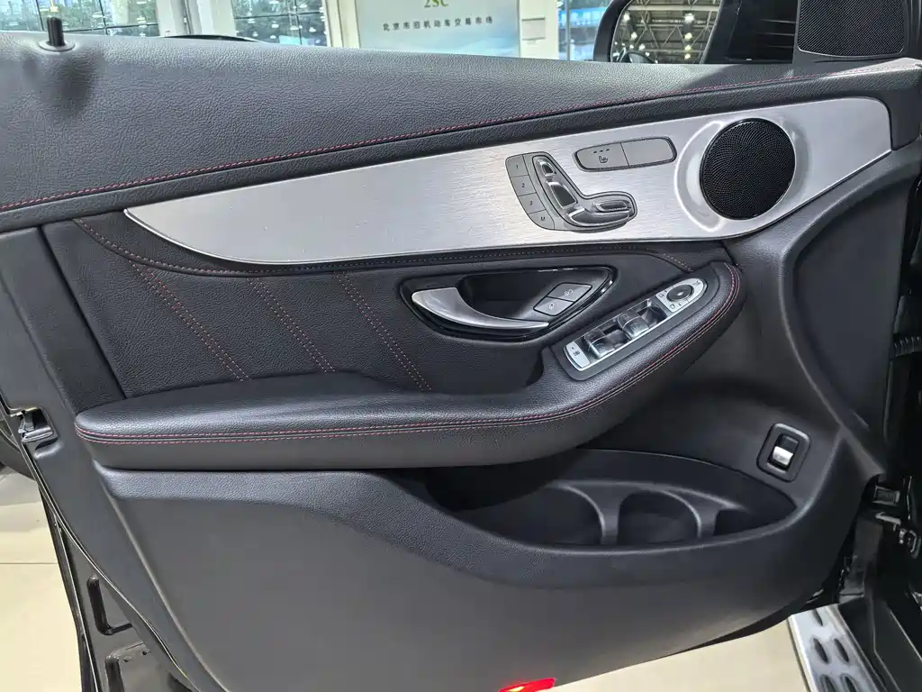Mercedes-Benz GLC AMG — миниатюра 4
