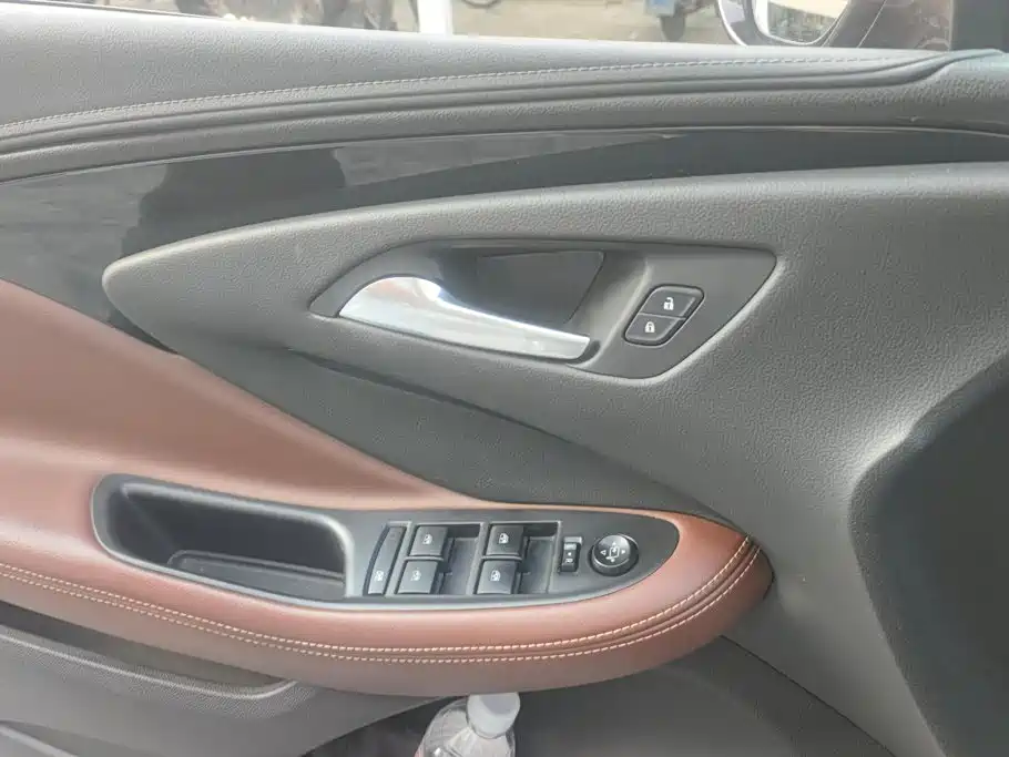 Buick Envision Plus — миниатюра 7