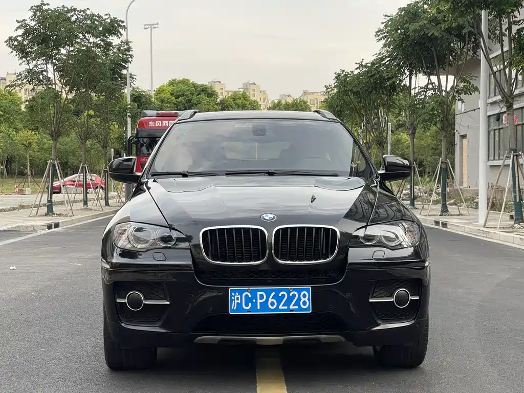 BMW X6 — миниатюра 2