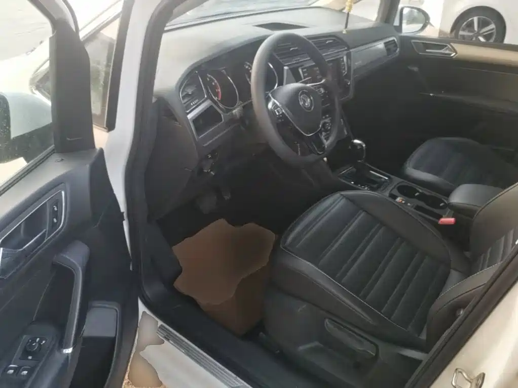 Volkswagen Touran — миниатюра 15
