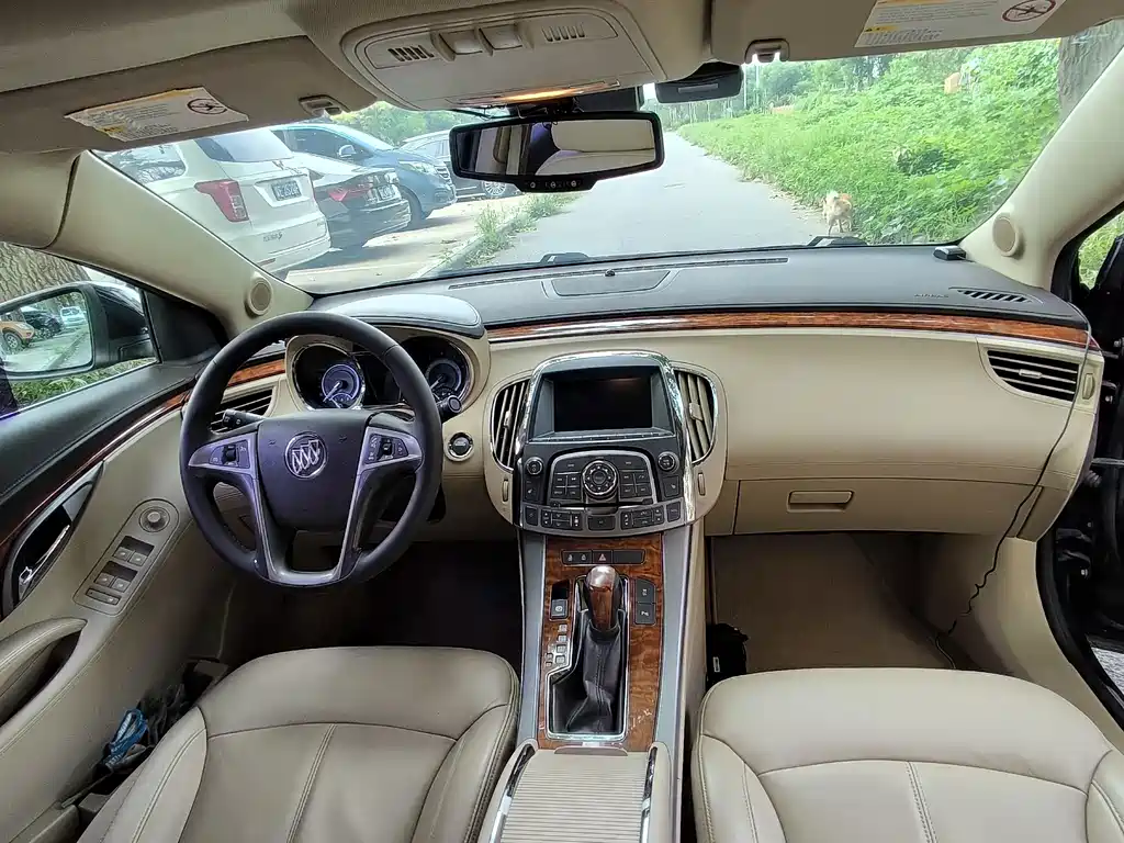 Buick LaCrosse — миниатюра 14