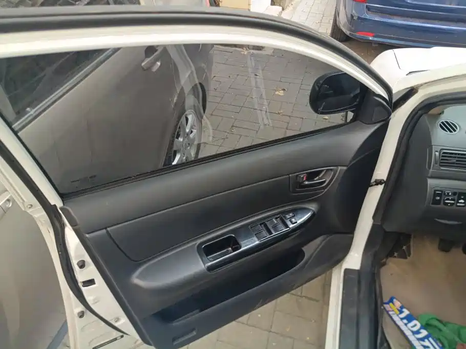 BYD F3 — миниатюра 7