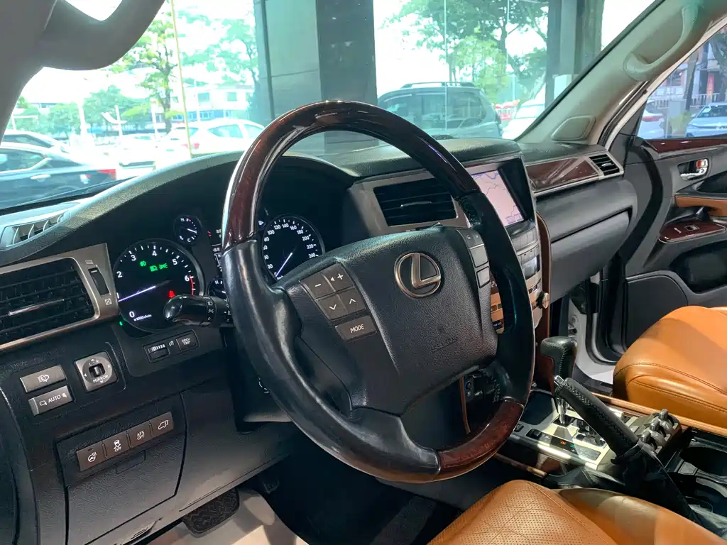 Lexus LX — фотографии объявления, Фото 13