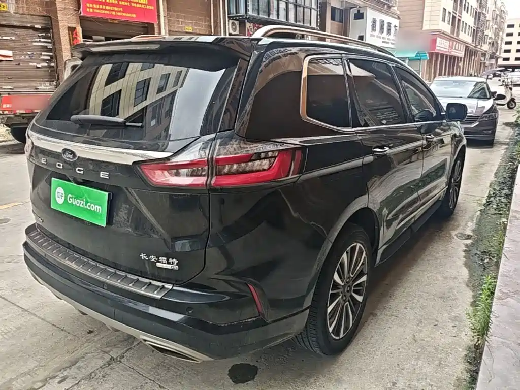 Ford Edge — миниатюра 7
