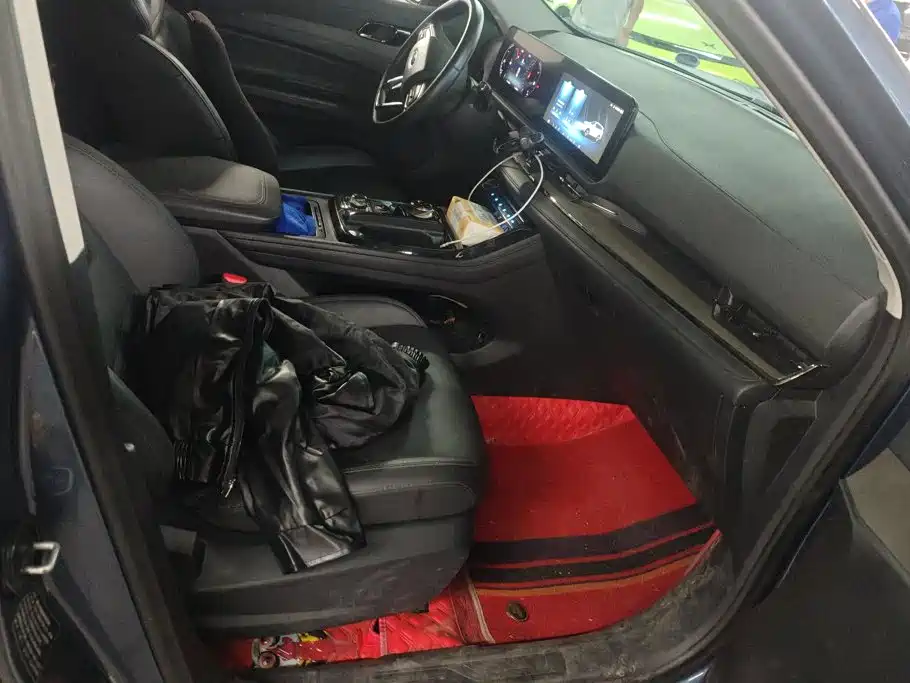 Ford Equator Sport — миниатюра 8