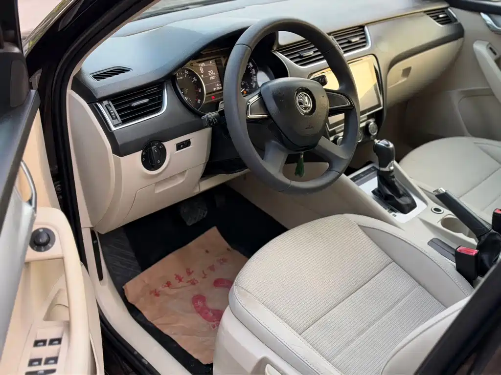 Skoda Octavia — миниатюра 3