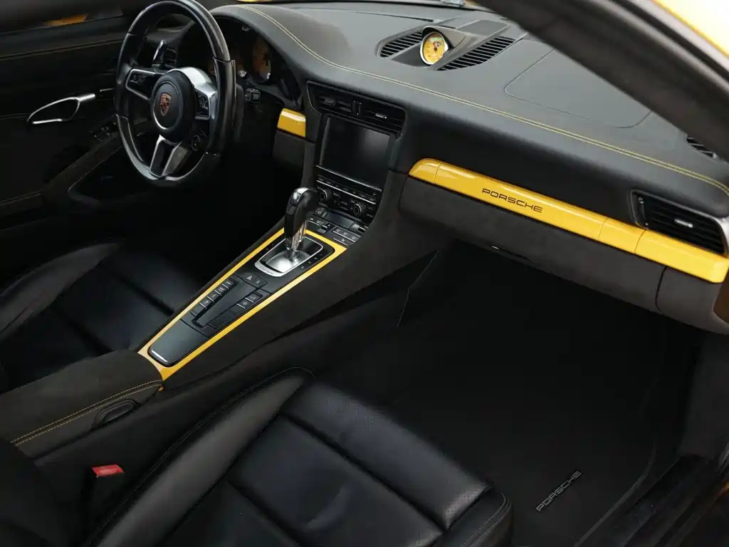 Porsche 911 — миниатюра 12