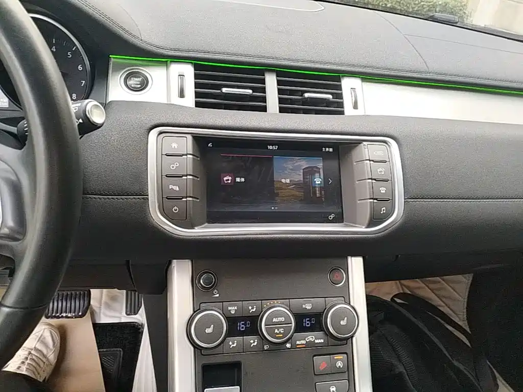 Land Rover Evoque — миниатюра 13
