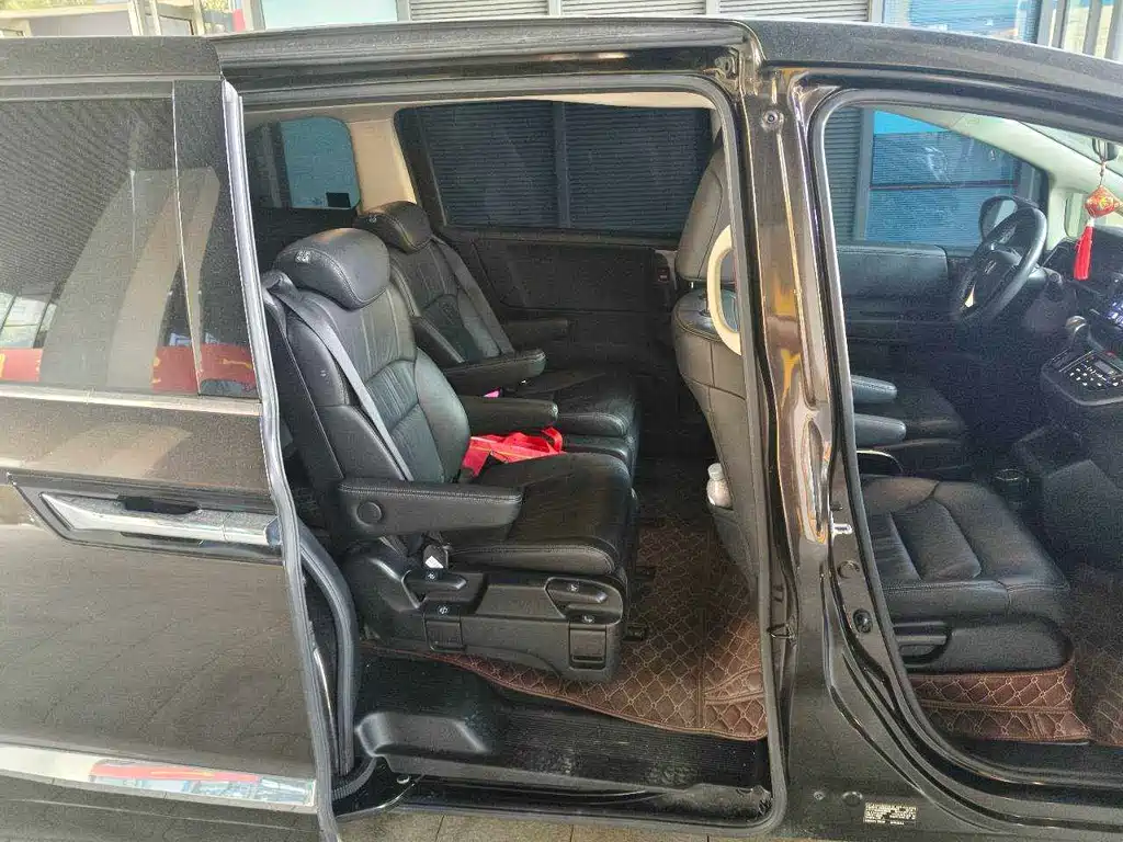 Honda Elysion — миниатюра 3