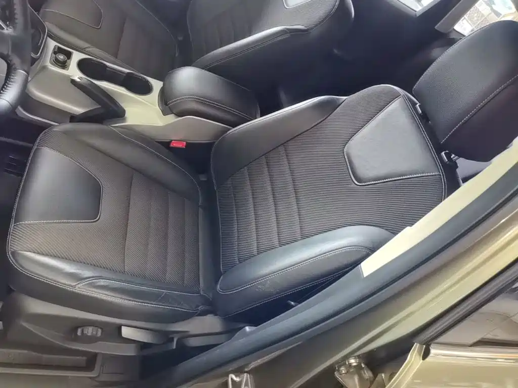 Ford Kuga — миниатюра 15