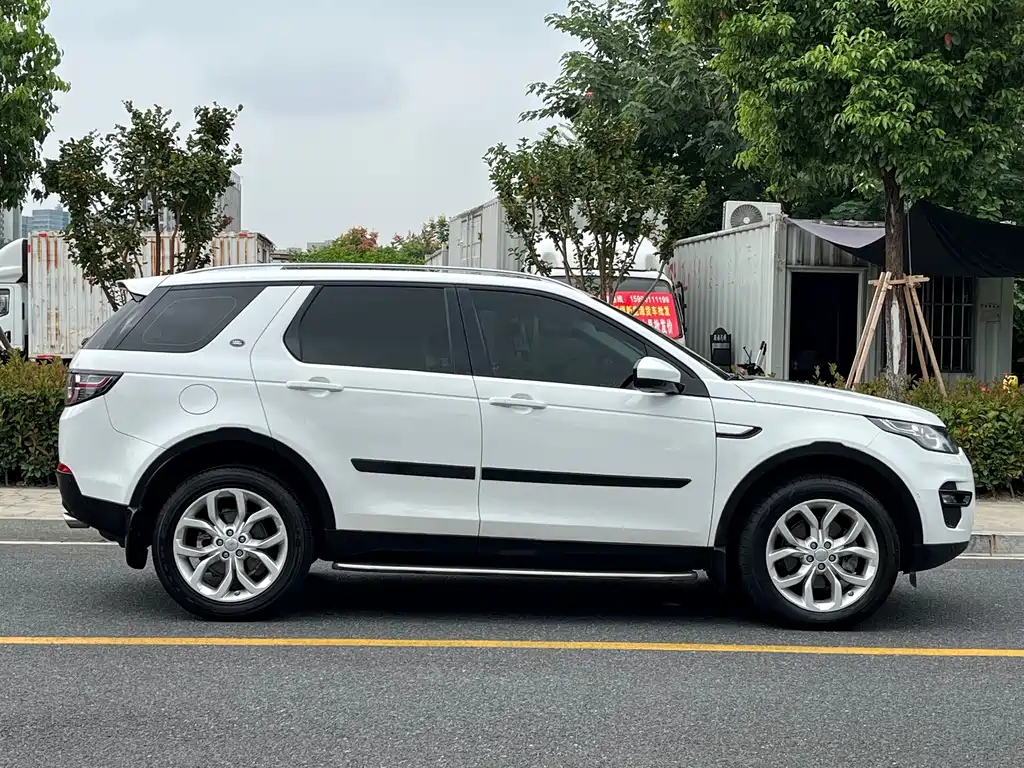Land Rover Discovery Sport — миниатюра 3