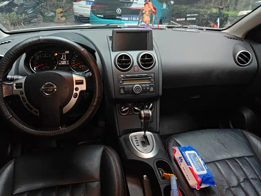 Nissan Qashqai — миниатюра 12