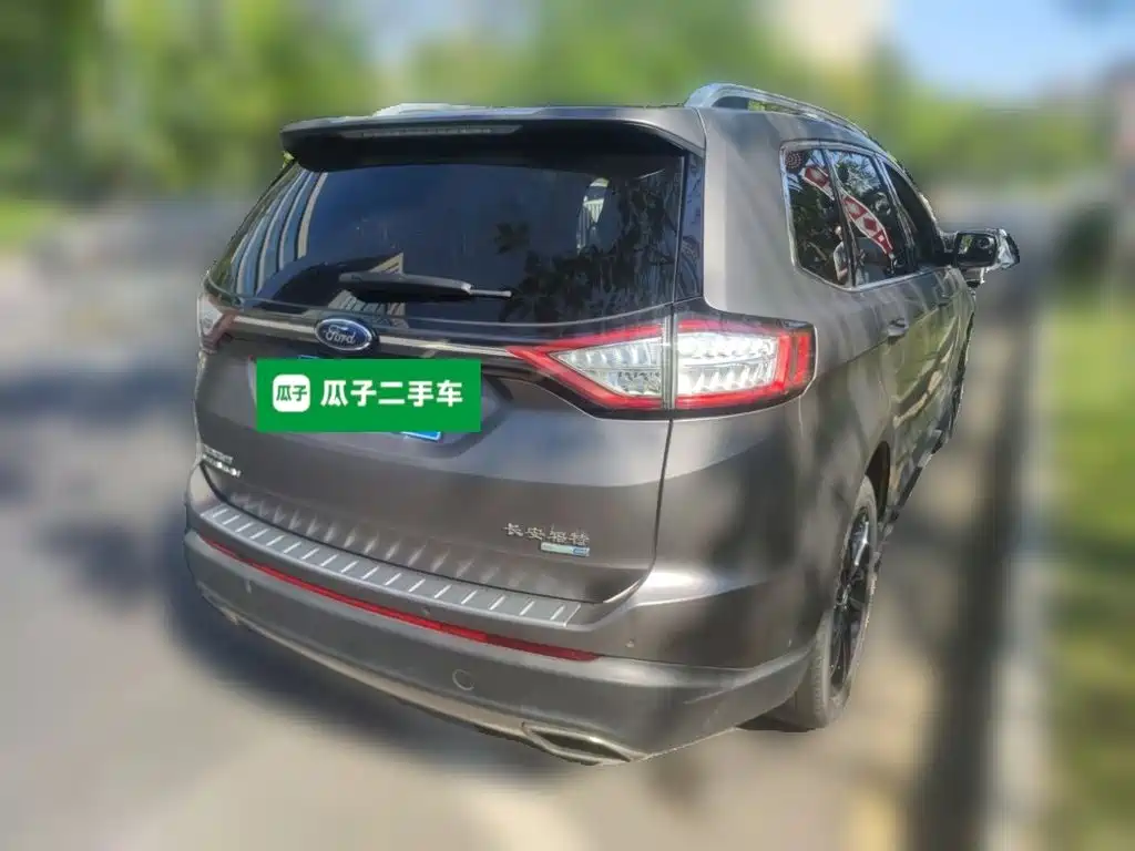 Ford Edge — миниатюра 6