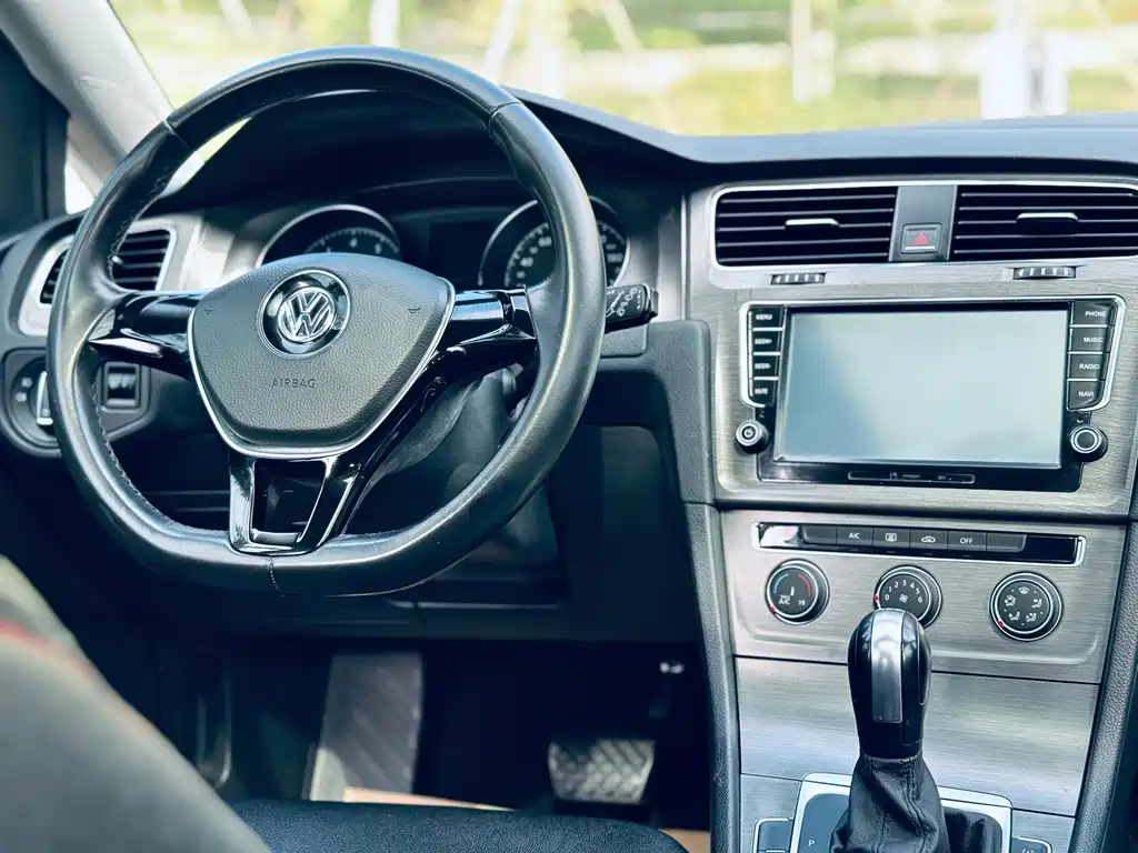 Volkswagen Golf — миниатюра 7